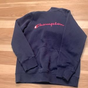 SMOKE FREE HOUSEHOLD. Girls champion hoodie.